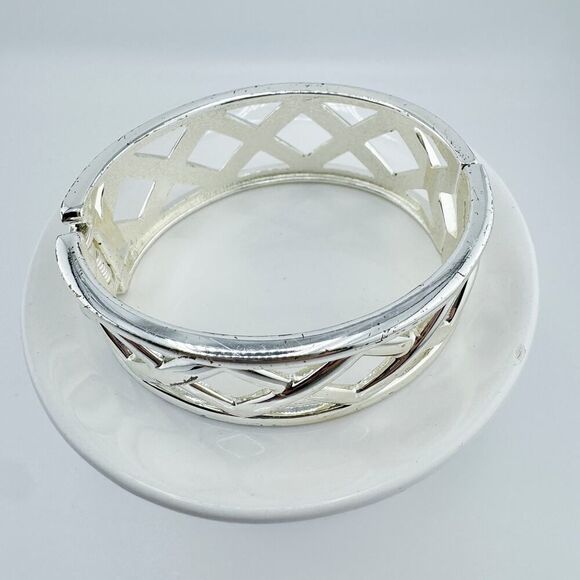 Vintage Silver Tone X-Cuff Bracelet Modern Minimalist Statement Glam Bold - Picture 5 of 7